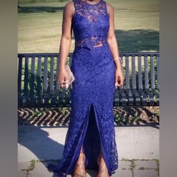 Blue Two Piece Lace Skirt Set - Picture 1 of 1